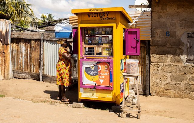 A mobile money merchant. Image credit: Espen Eichhöfer via Deutsch Bank.