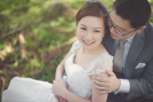One of the image search results from searching "Liling" on https://laion-aesthetic.datasette.io/