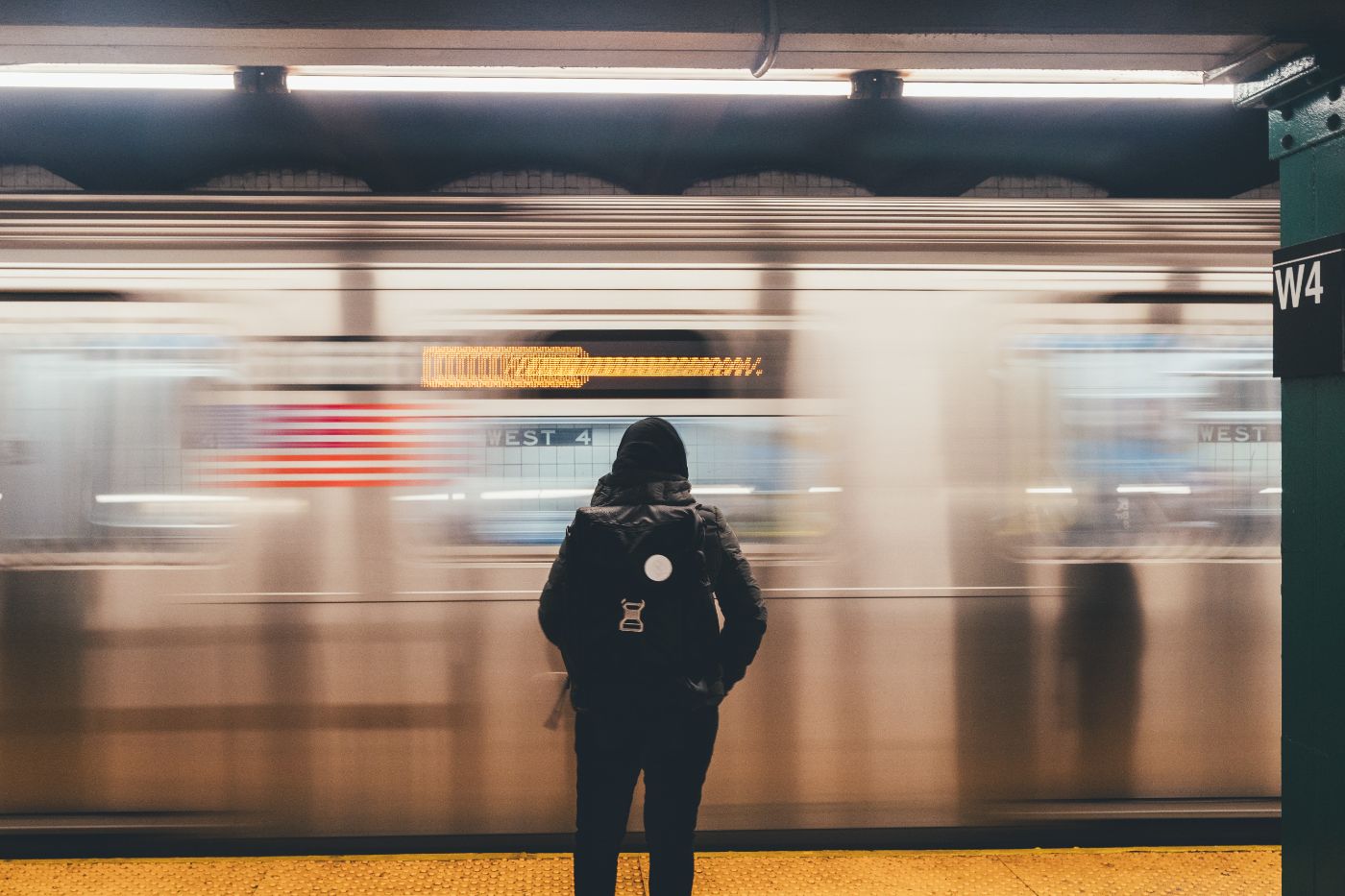 How to Reach $1M ARR in a Year: Maksim Kamaltdinov on Growth Hacks for SaaS-Startups