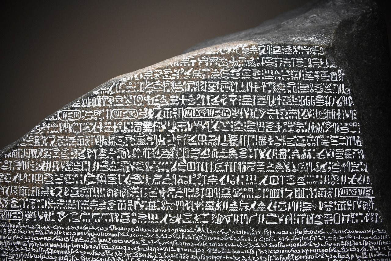 Towards a Rosetta Stone for (meta)data: Interoperability 