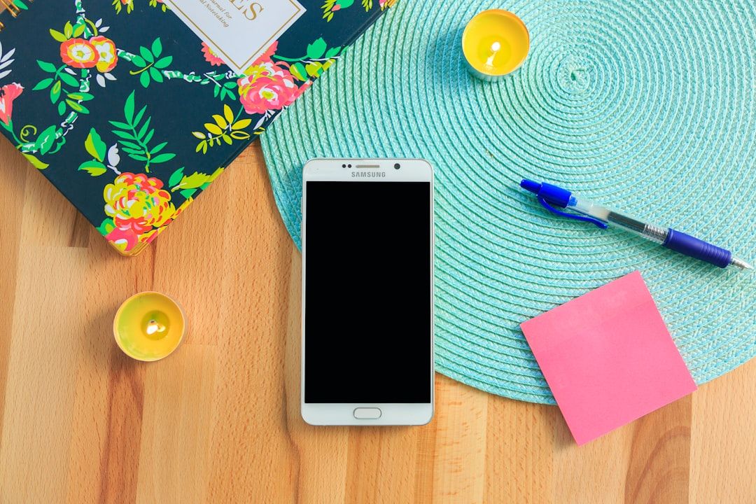 Researchers Find Clever Way to Get AI to Navigate Your Screen