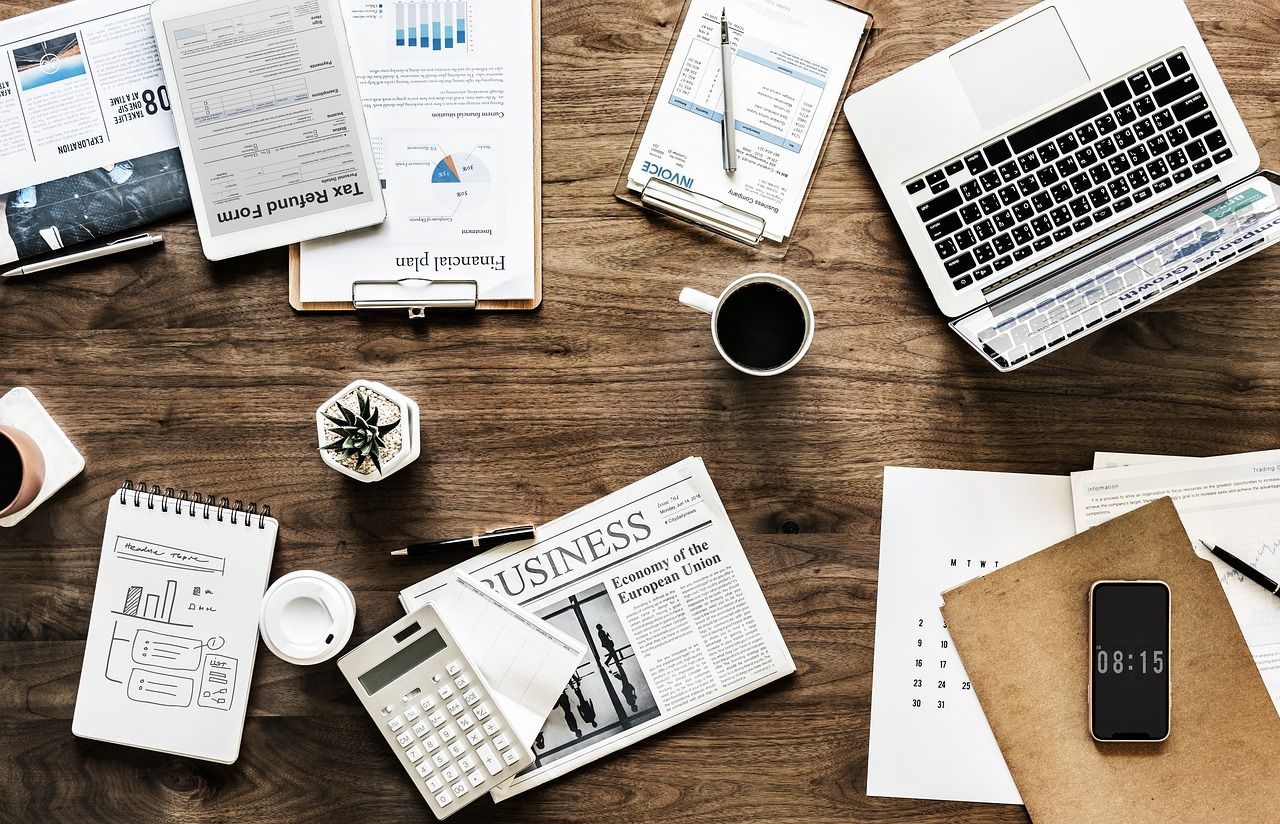 The Essence of The Zoho vs. Freshworks [Deep Dive]
