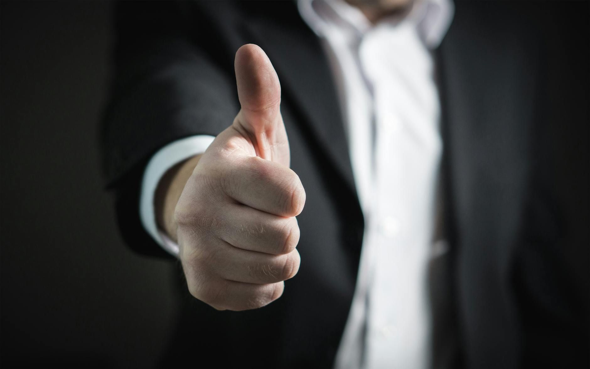 Put Your SaaS Customers on the Centre Stage and Get Behind the Scenes—Here's How