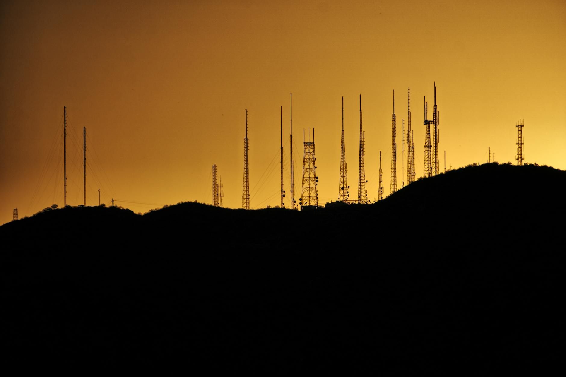 The Silent Revolution: AI-Driven Network Decisions in Real-Time