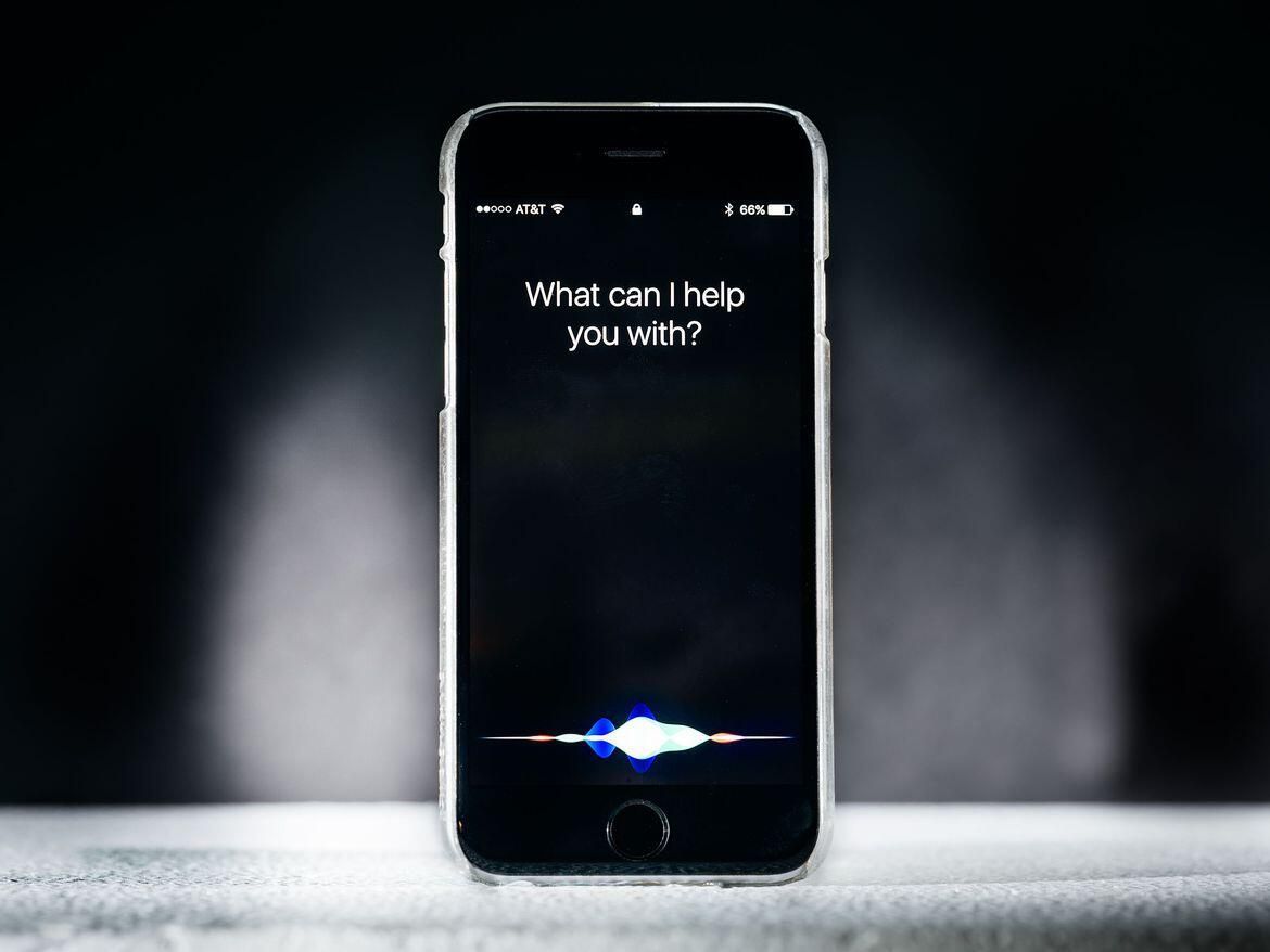 AI in Your Pocket: How Do Our Smartphones Already Integrate AI?