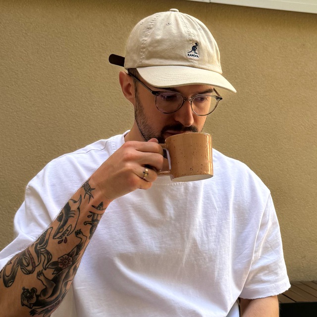 Author profile picture