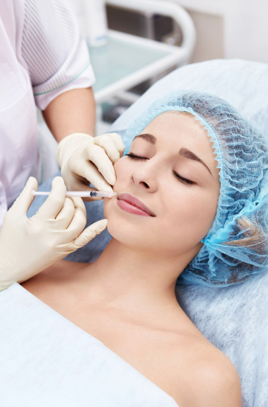 featured image - Dubai's Beauty Secret: The Profhilo Injection Experience