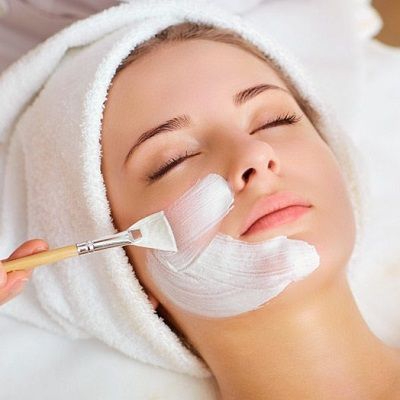featured image - Luxe Facial Treatments: Indulge in Dubai's Beauty Scene