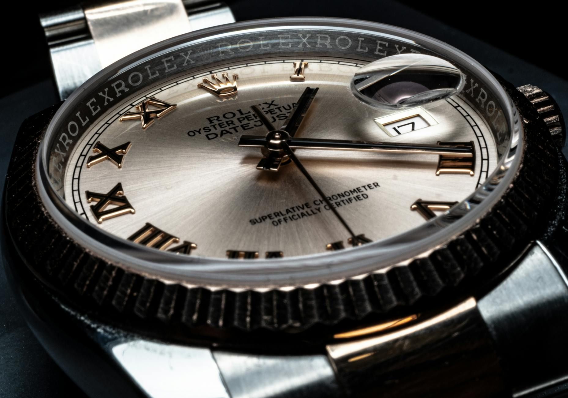 featured image - Elevating Watch Enthusiasts’ Experience: MaxBezel’s Premium Selection