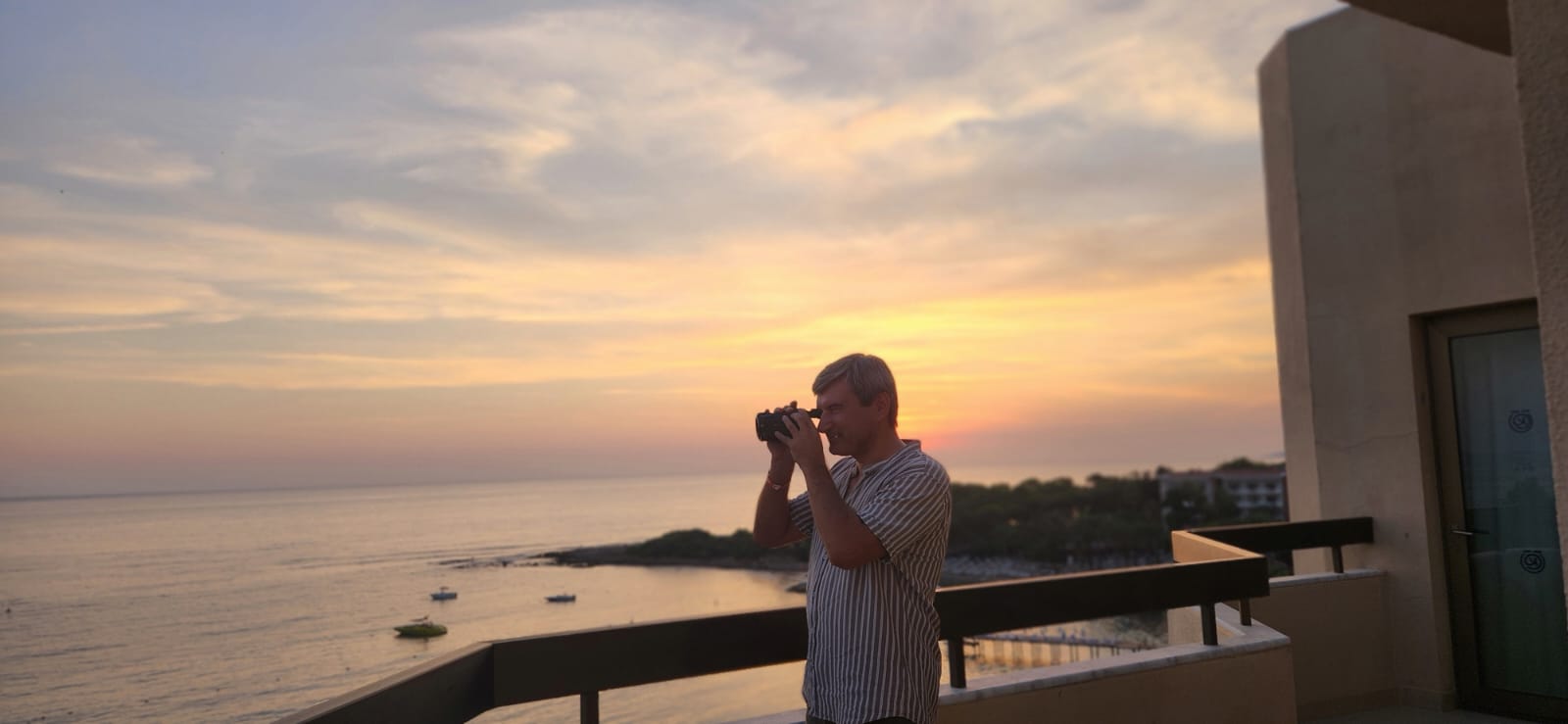 Author profile picture