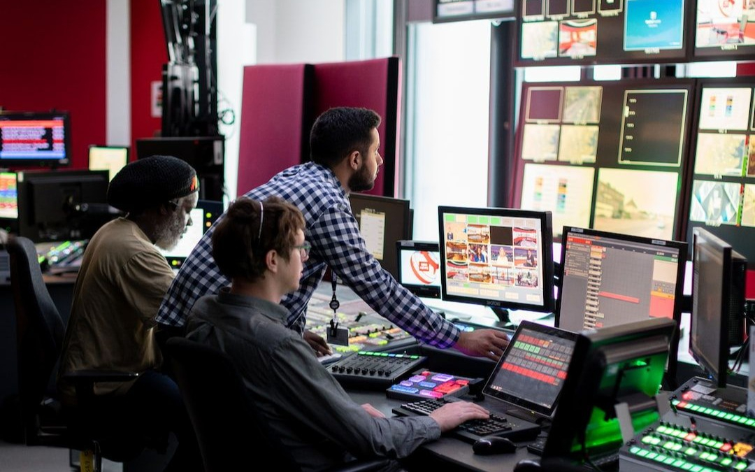 Almost Half of Workers Are 'Polyworking' or Have a Side Hustle