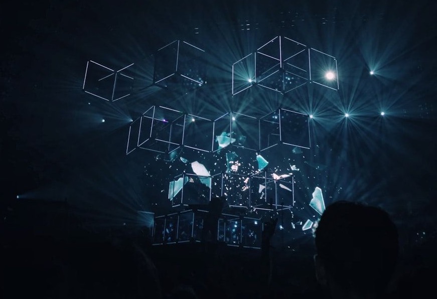 Want To Earn 100k and Above? Then Look to Data Science Jobs