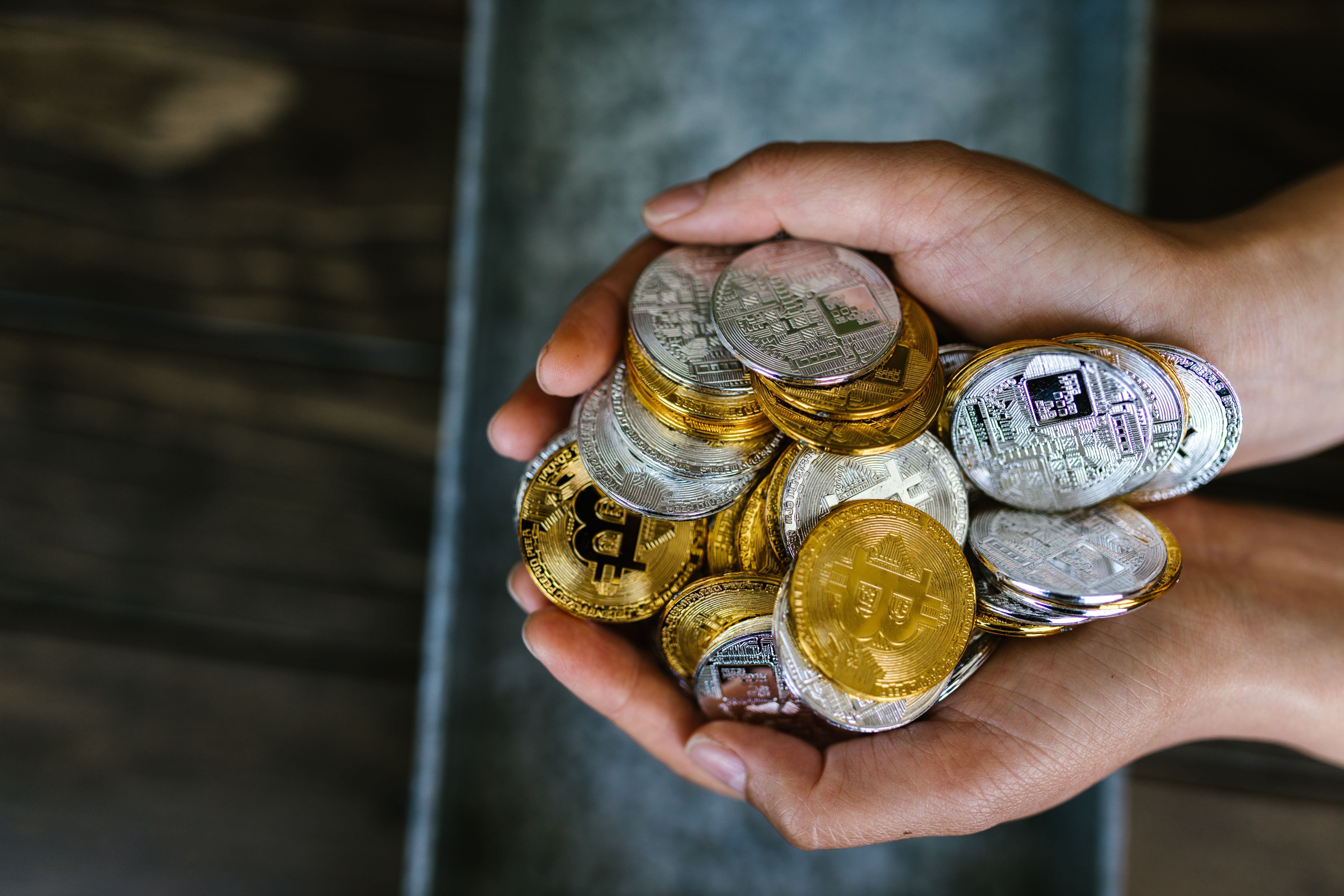 Mass Adoption of Cryptocurrencies Among Large Institutions: Top 10 Cases