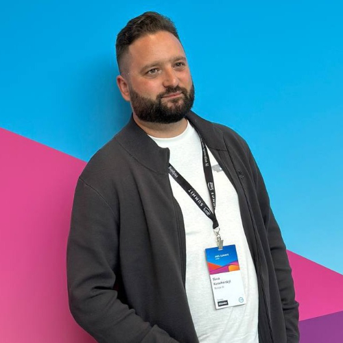 Author profile picture