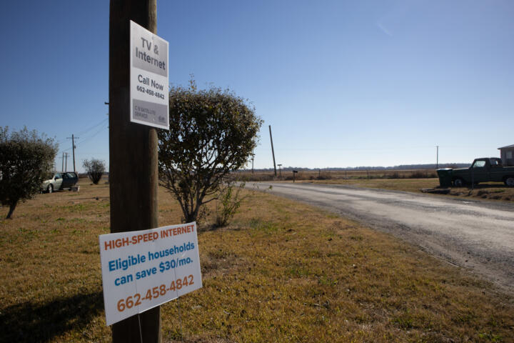 Across Mississippi, residents say it’s been difficult to access high-speed internet. Credit: Charles Coleman