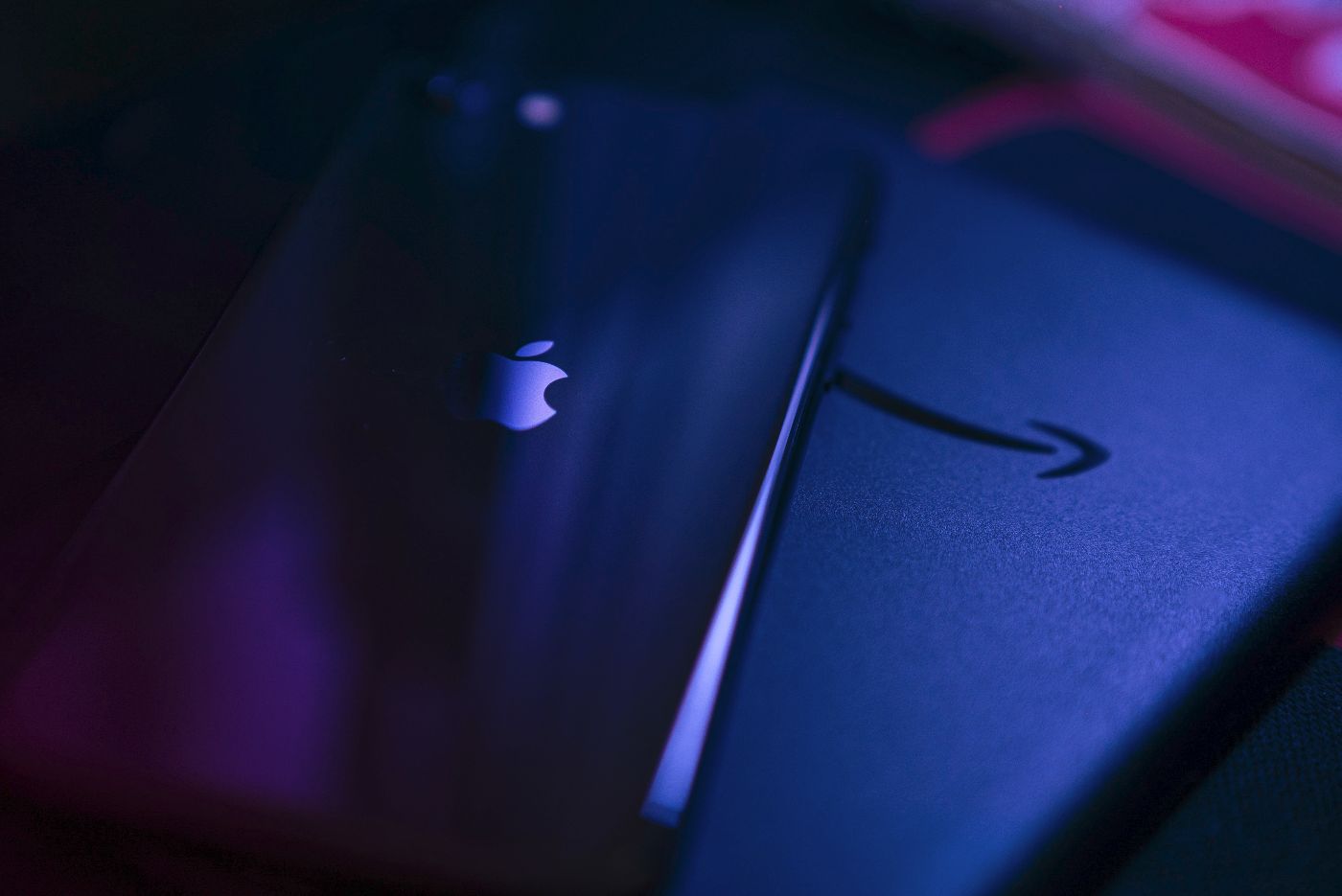 Big Tech Rewrote the Nation’s First Cellphone Repair Law: Here's How They Did It
