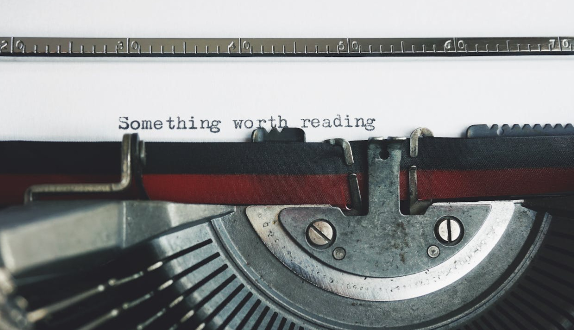 10 Steps to Write a Compelling About Me Page