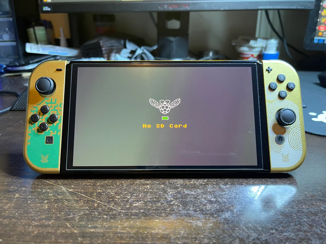 Image src: https://www.reddit.com/r/SwitchPirates/comments/172wmpu/my_first_ever_oled_picofly_install_on_oled_switch/