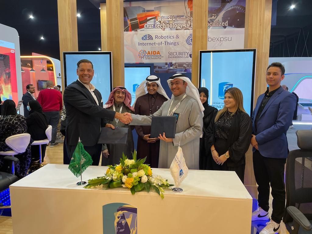 (Paul Lalovich with officials of Prince Sultan University during the  MOU signing ceremony) 