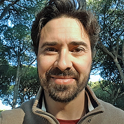 Julian Molina HackerNoon profile picture
