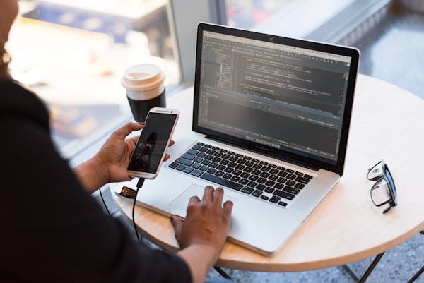 6 Key Trends To Consider While Developing A Mobile Application