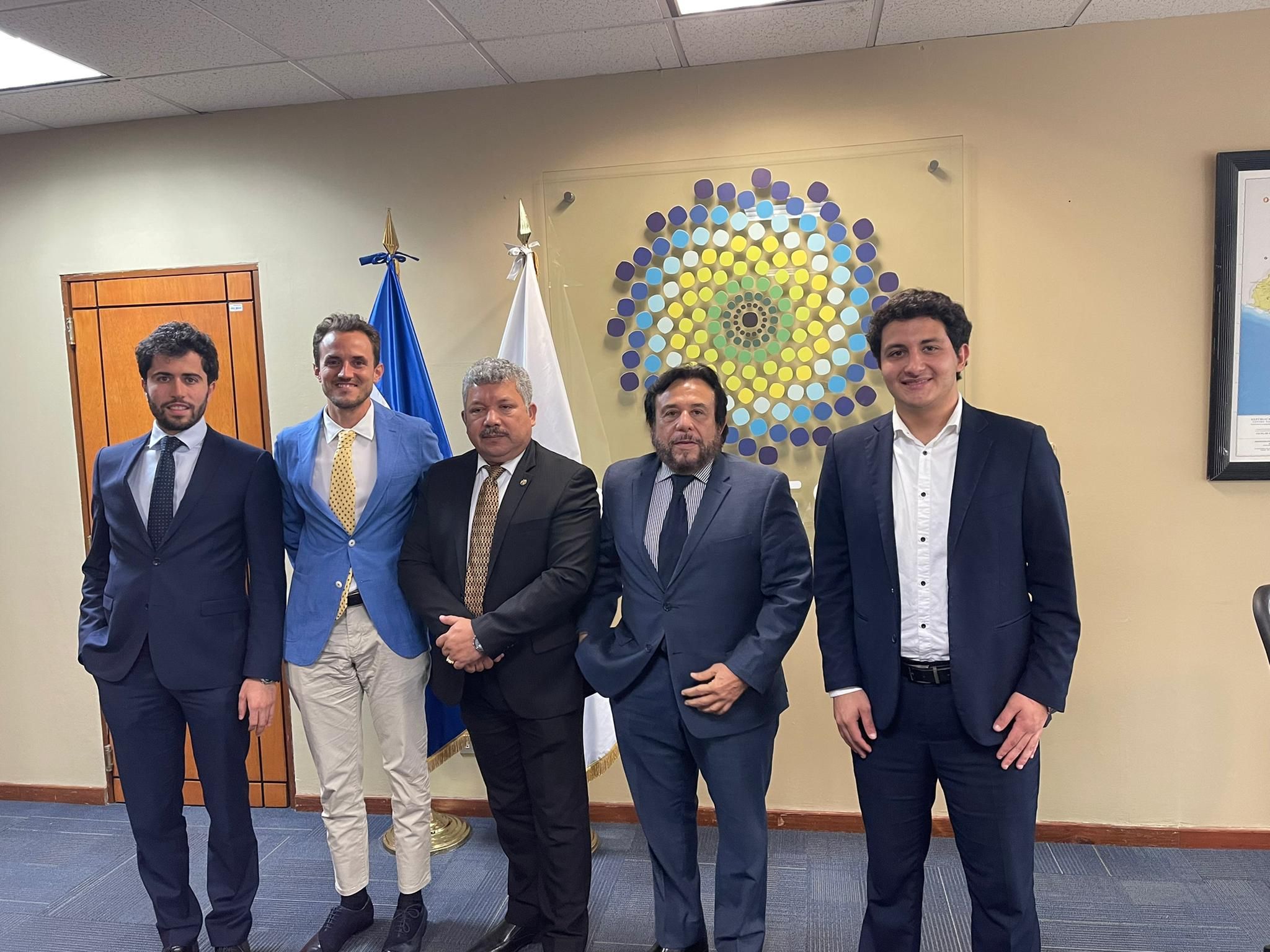 El Salvador Faces Blockers Toward Mass Crypto and Bitcoin Adoption