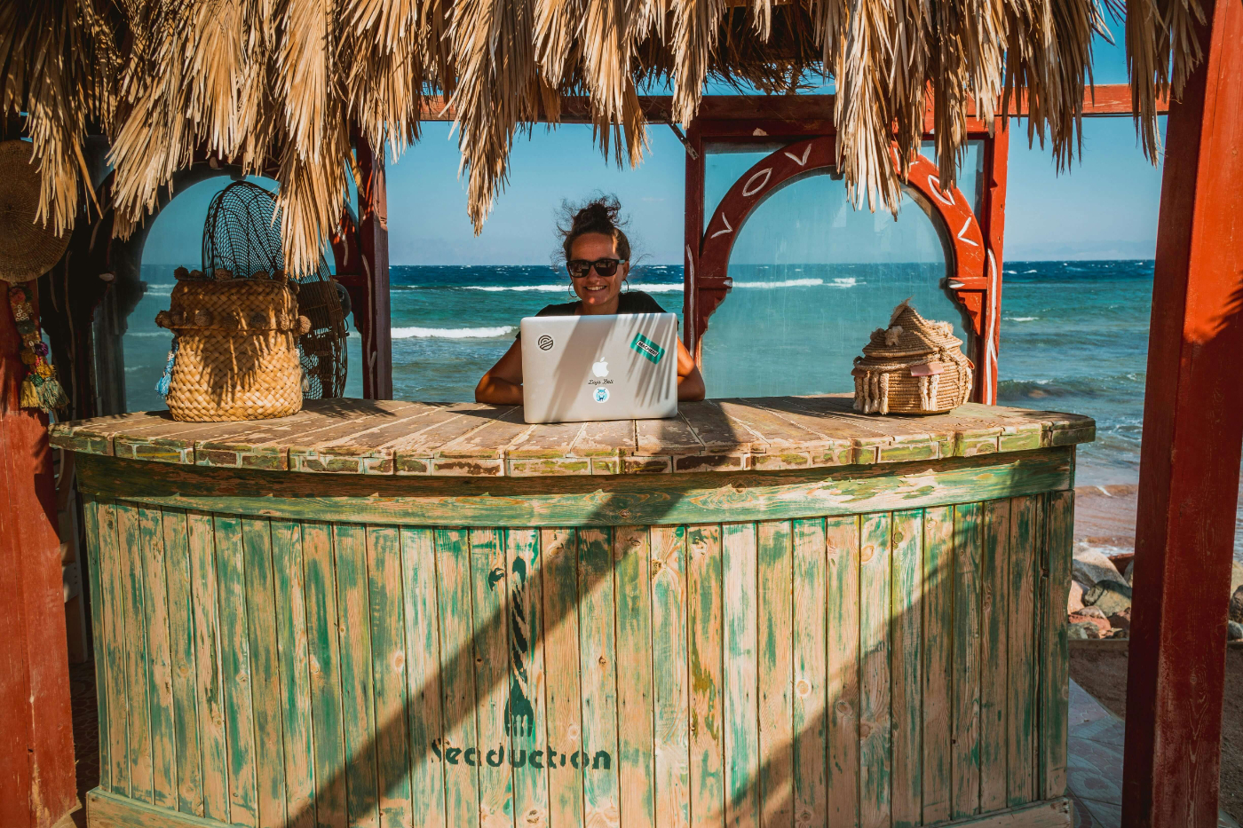 Working Remotely Abroad – What Do You Need to Know? 