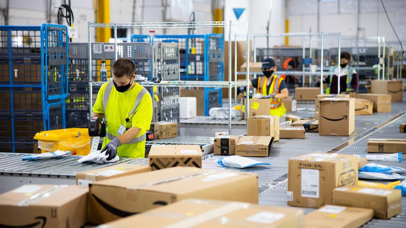 Человеческие издержки Amazon Sparrow: как автоматизация влияет на складских работников