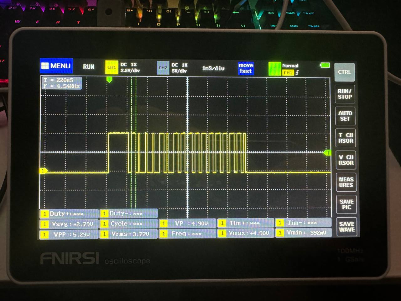 Packet 4. 1000 1011 1111 1111 0