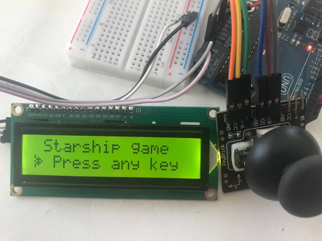 Как создать игру Arduino Starship, управляемую джойстиком и компьютером