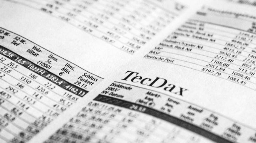 Running Out of Stock? How Mathematics Guarantees Welfare in Posted‑Price Sales