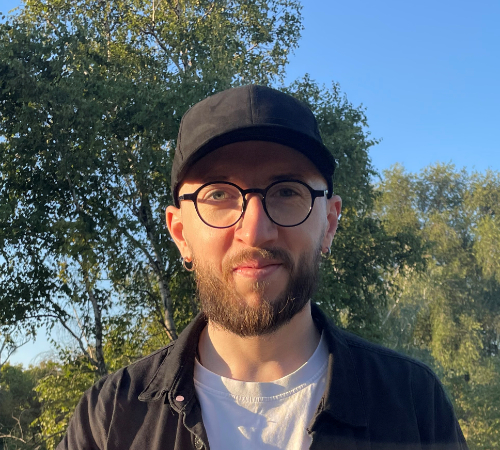 Author profile picture