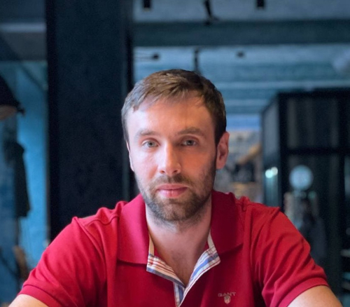 Author profile picture