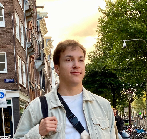 Author profile picture