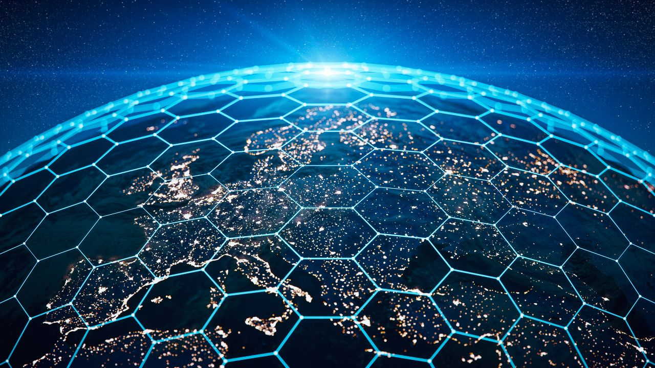 The Role of Decentralized Payment Platforms in the Internet of Value