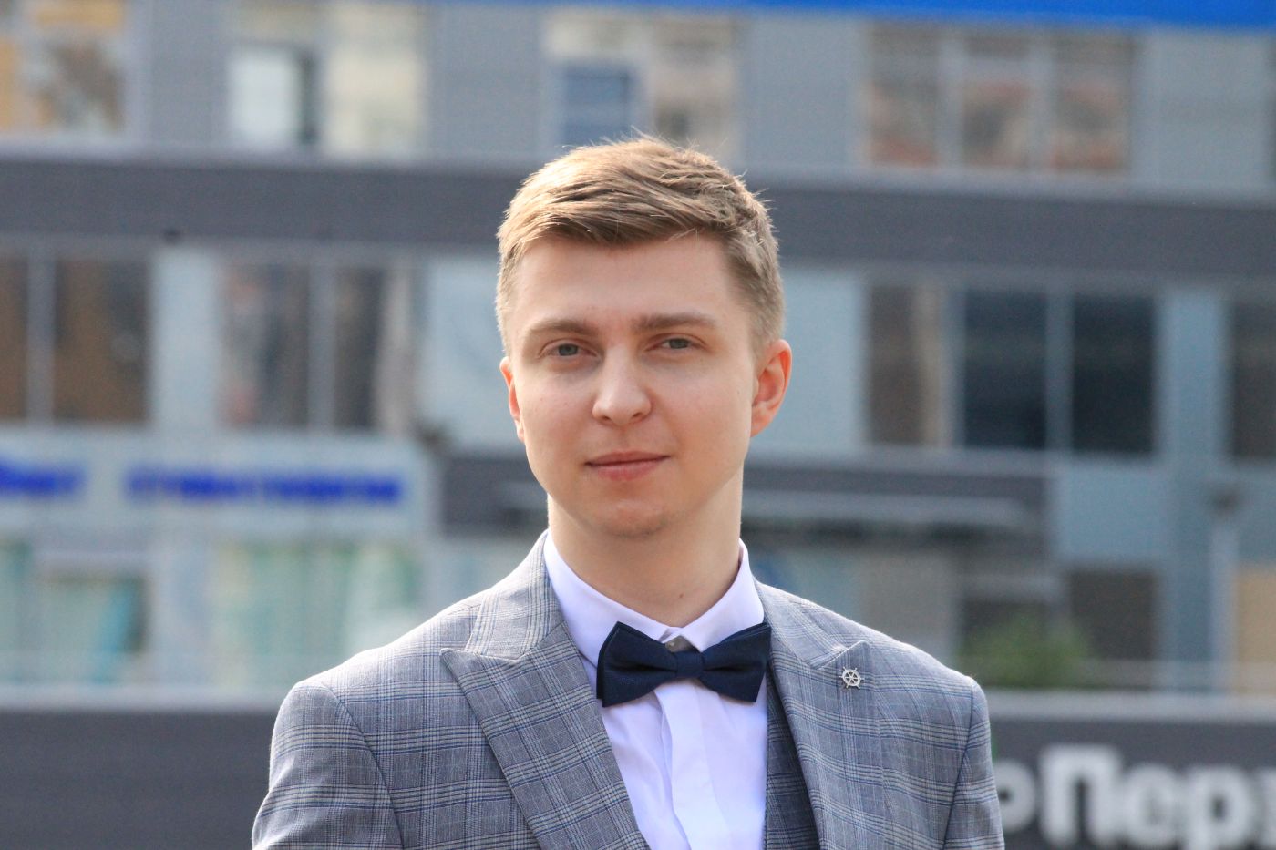 Meet the Writer: HackerNoon's Contributor Aleksandr Guzenko, Software Engineer